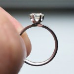 Кольцо из белого золота 750 пробы 1 бриллиант