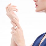 Кольцо Bvlgari B.zero1 белая керамика, розовое золото 750 (размер: 17) Кольцо Bvlgari B.zero1 белая керамика, розовое золото 750 (размер: 17)