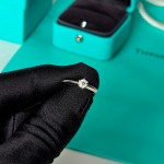Кольцо Tiffany & Co Solitaire 0,23 Ct Кольцо Tiffany & Co Solitaire 0,23 Ct