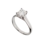 Кольцо с бриллиантом Tiffany Lucida Кольцо с бриллиантом Tiffany Lucida